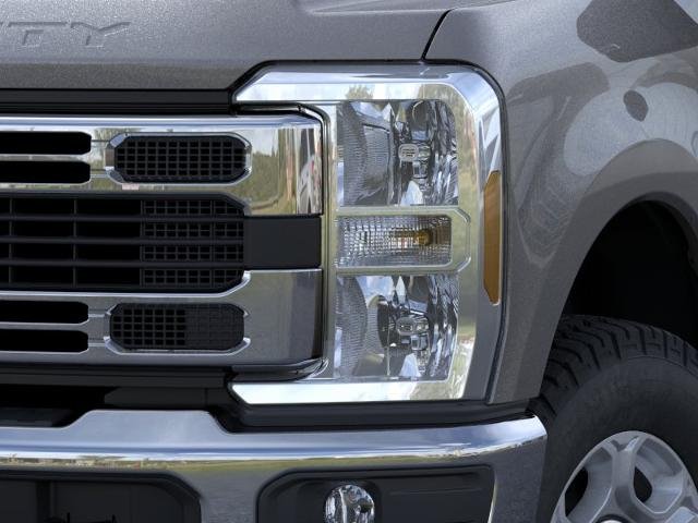 New 2026 Carbonized Gray Metallic Ford XLT image 30