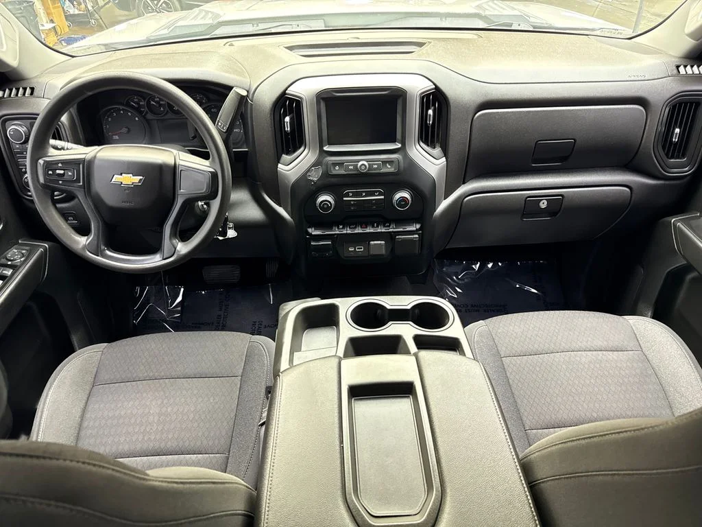 Used 2022 Silver Chevrolet Custom image 50
