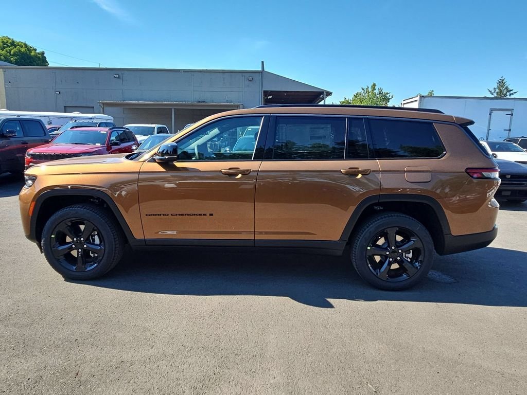 New 2026 Copper Shino Metallic Clear-Coat Exterior Paint Jeep Limited image 4