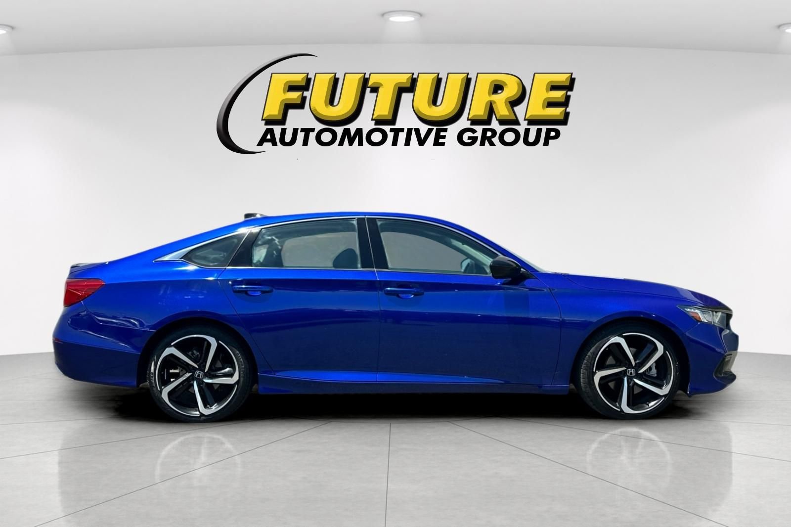 Used 2022  Honda Sport Special Edition image 2