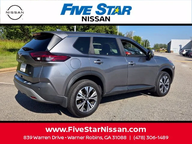 Used 2023 Gray Nissan SV image 13