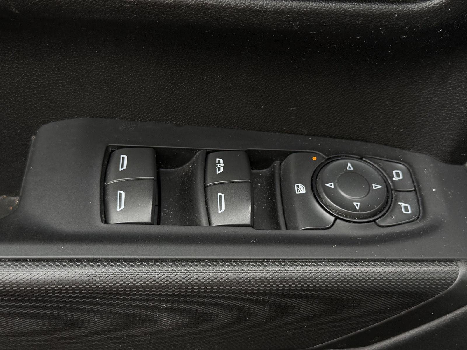 Used 2022 Black Chevrolet Custom image 9