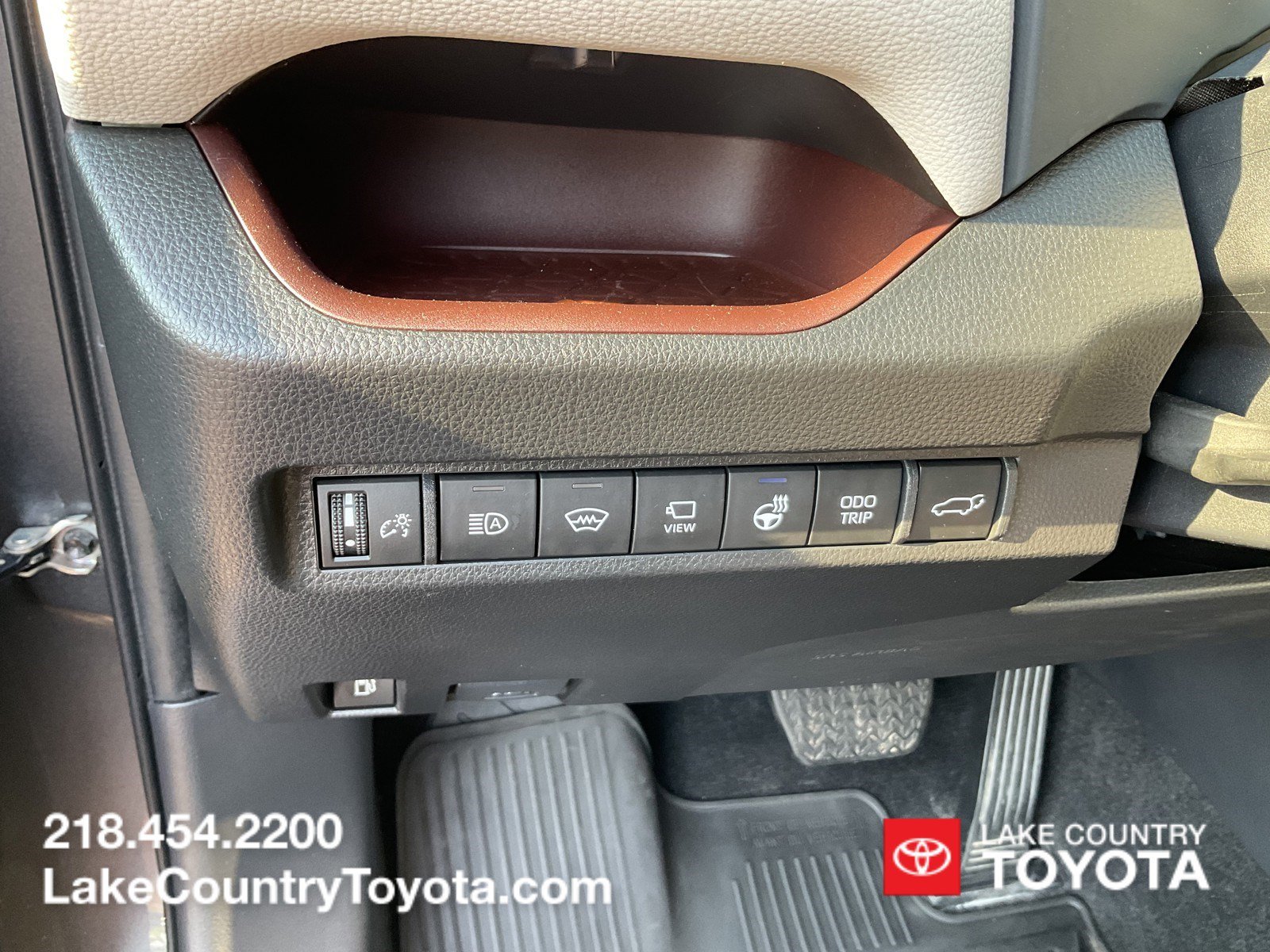 2023 Toyota RAV4 Limited - Photo 33