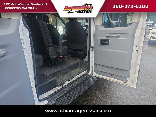 Used 2017 Oxford White Ford XLT image 19