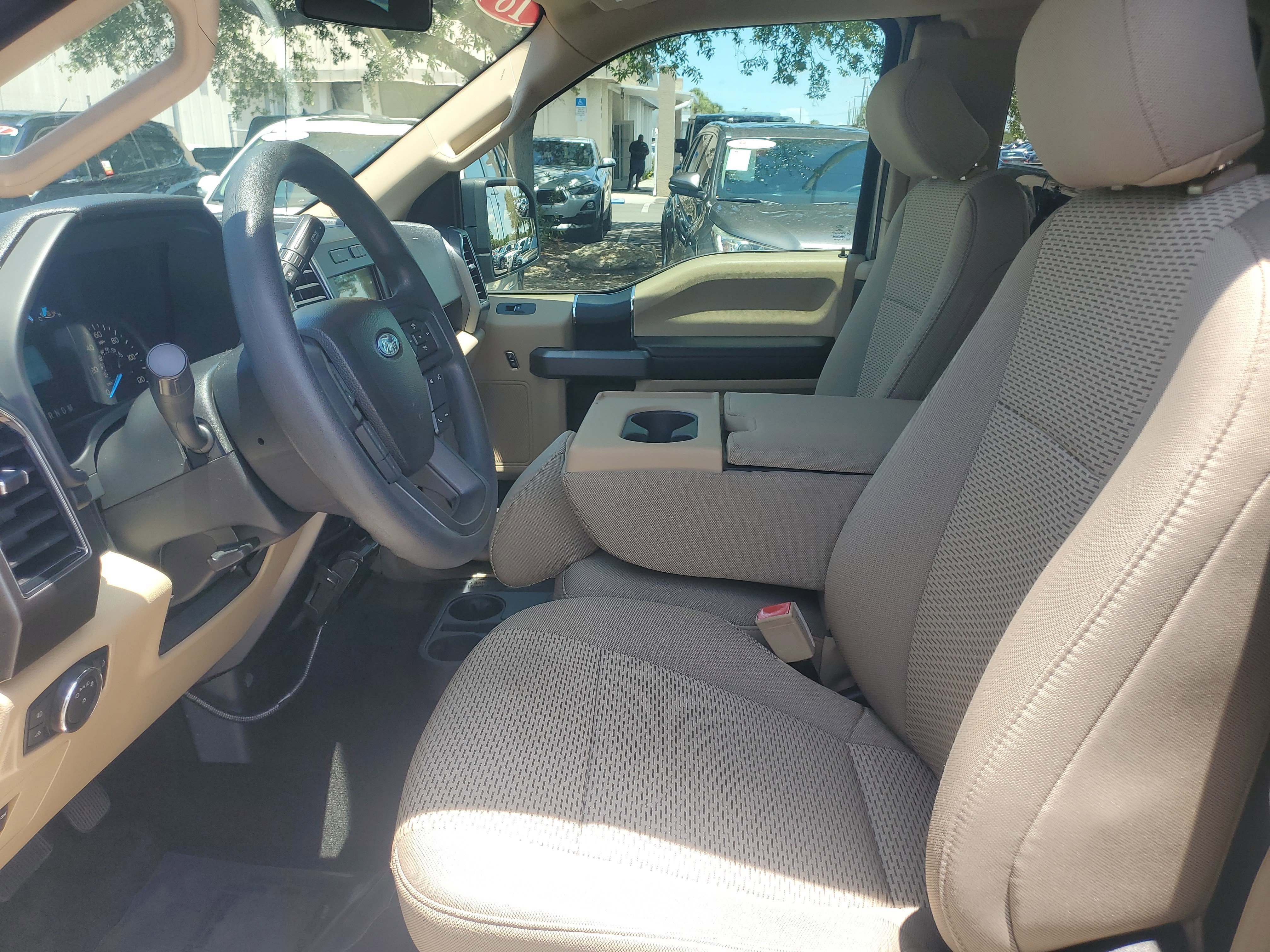 Used 2018 White Gold Ford XLT image 19