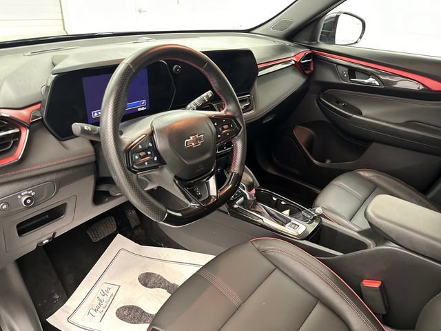 Used 2025 Mosaic Black Metallic Chevrolet RS image 9
