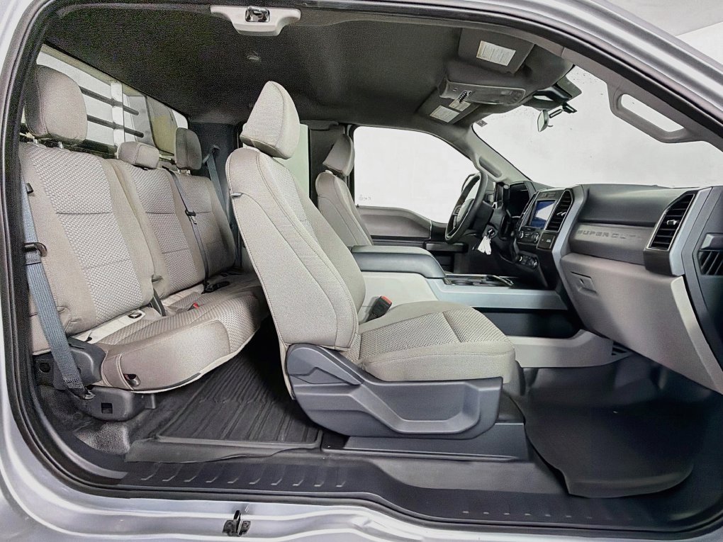 Used 2022 Silver Ford XLT image 26
