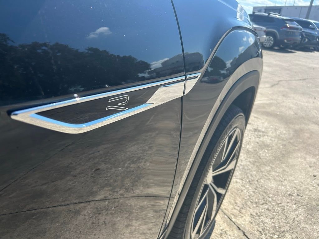 New 2026 Black Volkswagen 2.0T SEL Premium R-Line image 31
