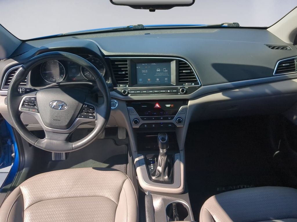 Used 2017 Electric Blue Metallic Hyundai Limited image 14