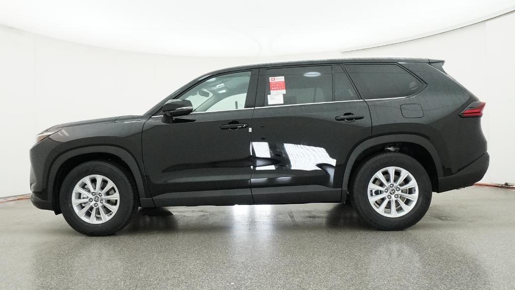 New 2026 Midnight Black Metallic Toyota XLE image 18