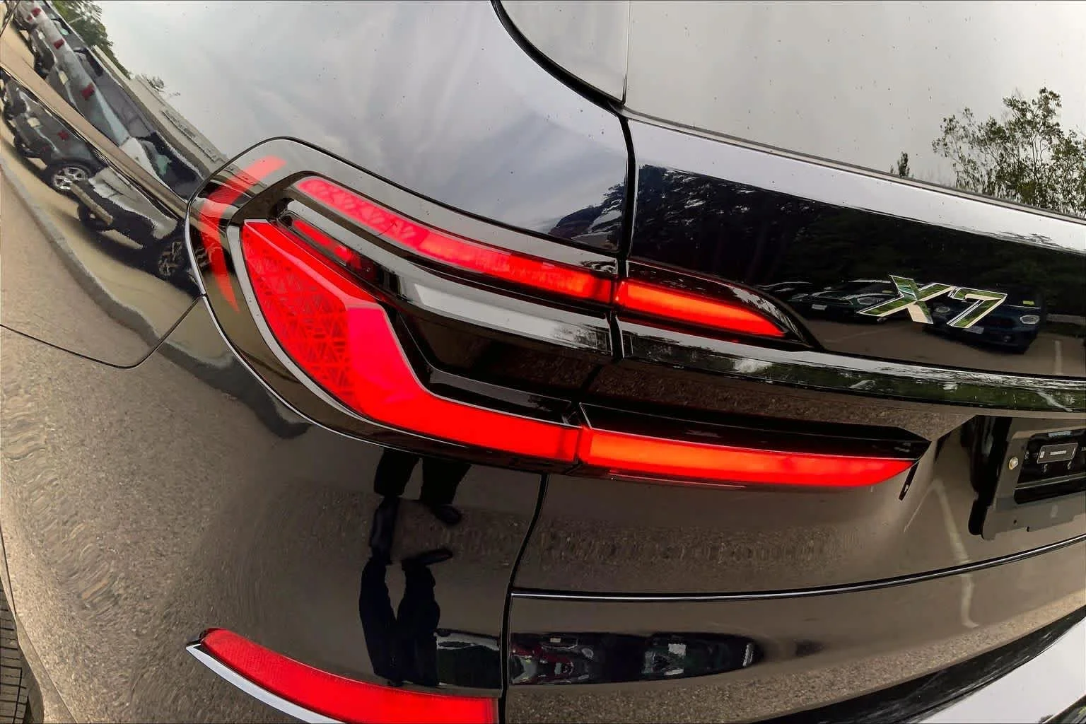 New 2027 Carbon Black Metallic BMW xDrive40i image 14