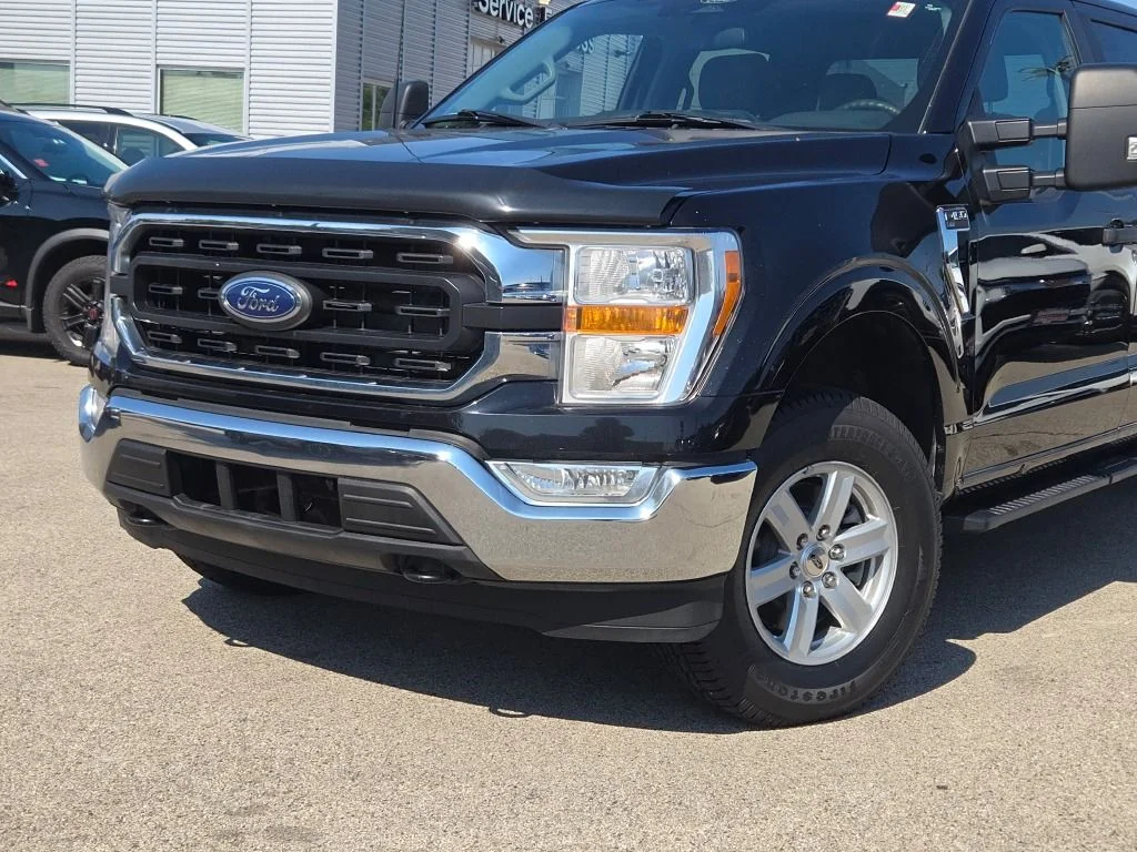 Used 2022 Black Ford XLT image 2