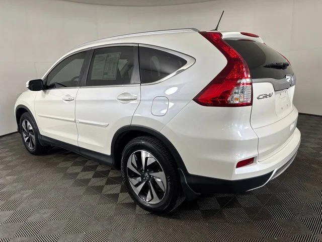 Used 2016 White Honda Touring image 6