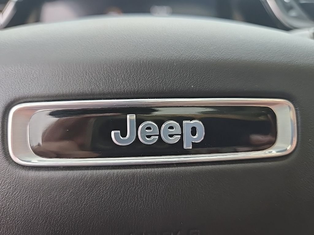 Used 2022 White Jeep Summit Reserve image 120