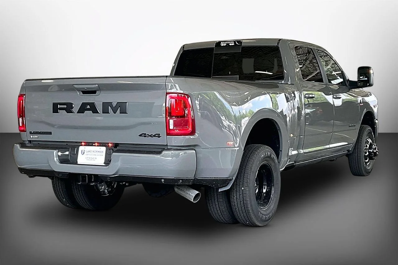 New 2026 Ceramic Gray Clear-Coat Exterior Paint RAM Laramie image 8