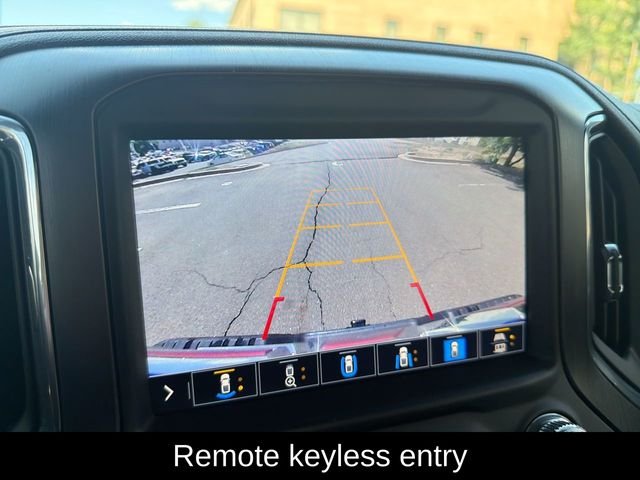 Used 2023  GMC AT4 image 25