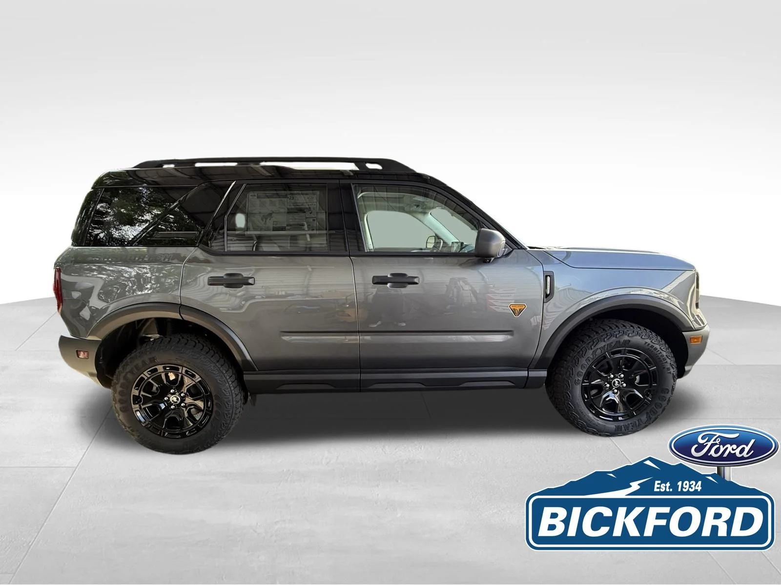 New 2026 Gray Ford Badlands image 4