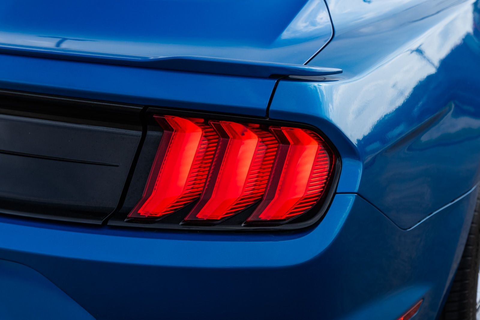 Certified Used 2019 Blue Ford GT Premium image 16