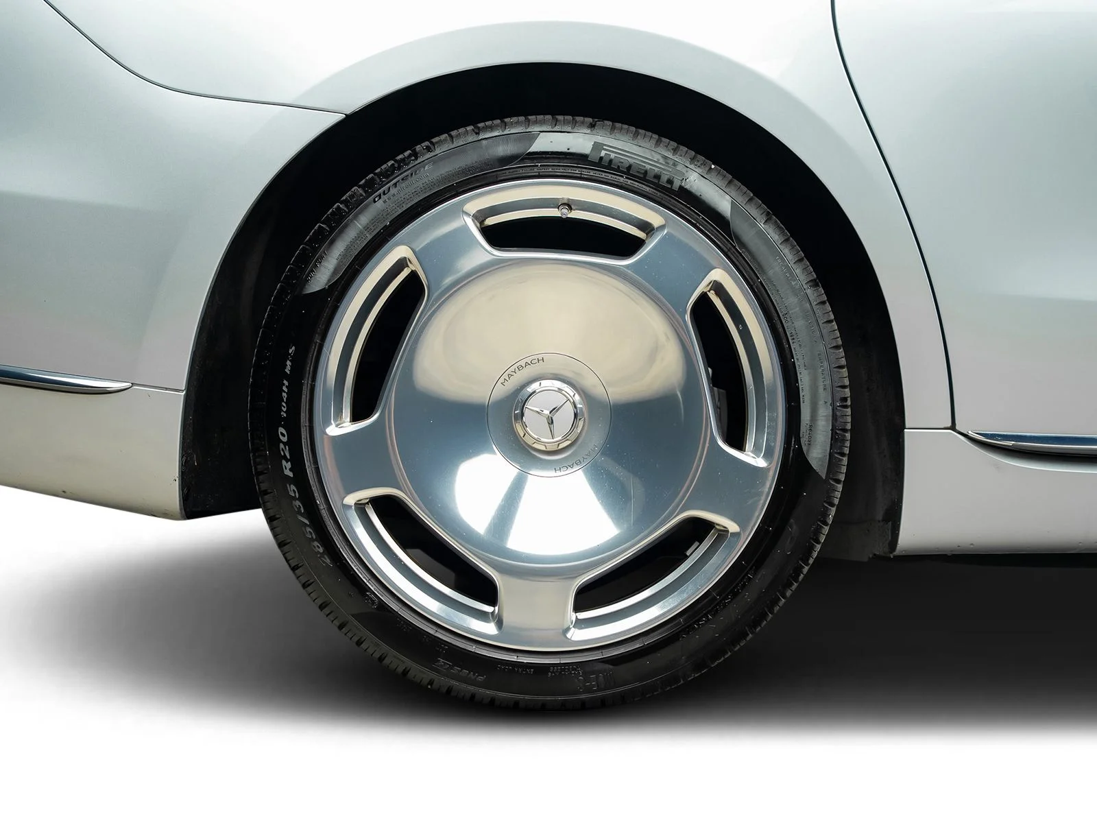 Used 2024 Silver Mercedes-Benz Maybach S 580 image 34