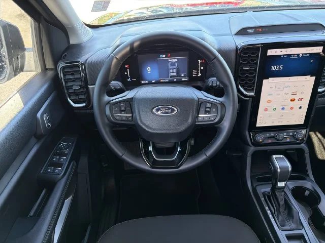 Used 2025 Black Ford XLT image 12