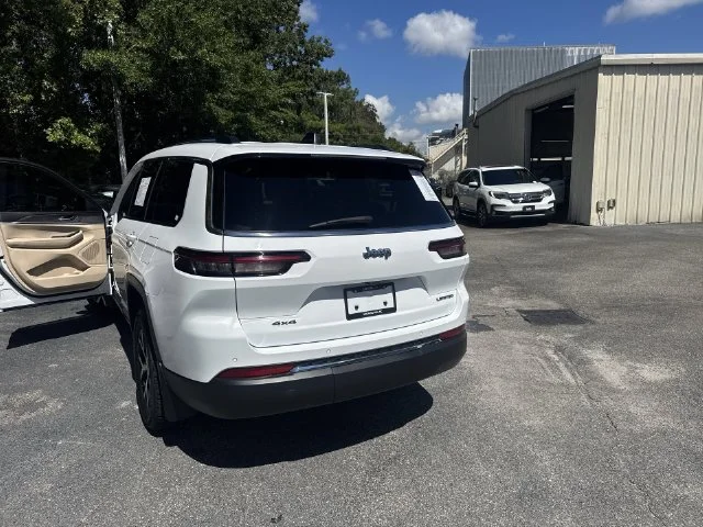 Used 2023 White Jeep Limited image 38
