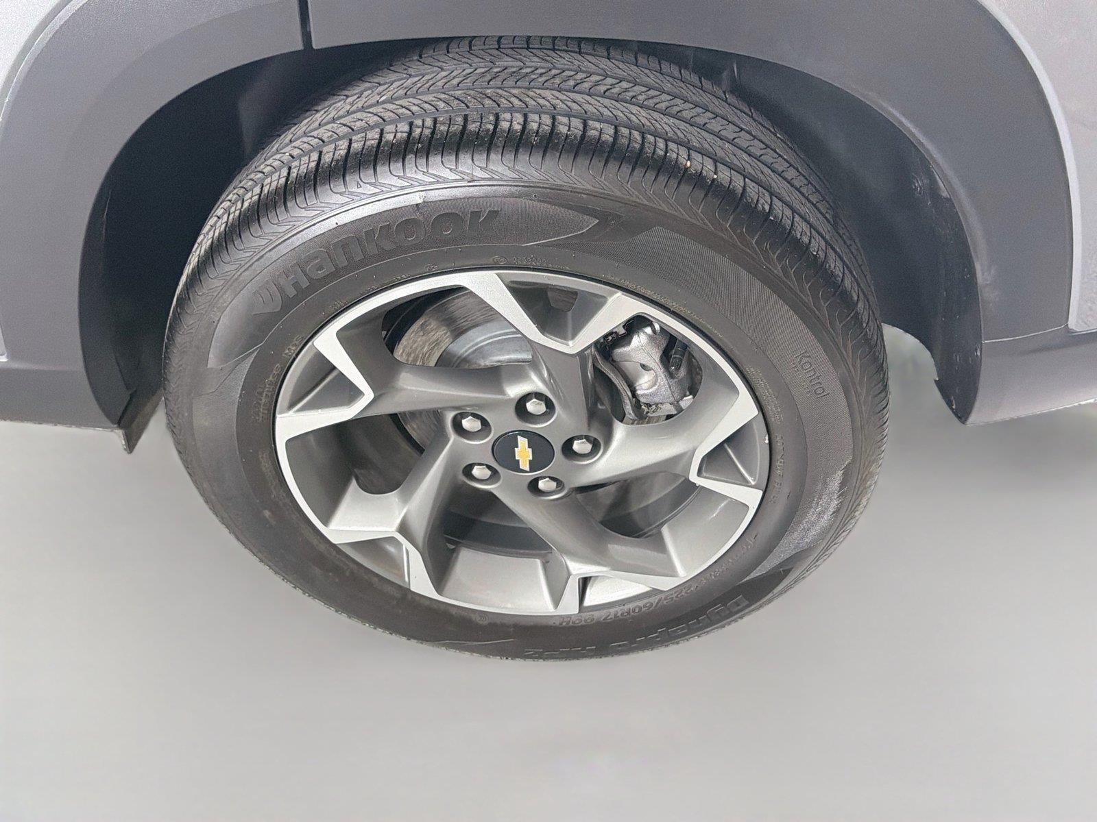 Used 2024 Sterling Gray Metallic Chevrolet LT image 27