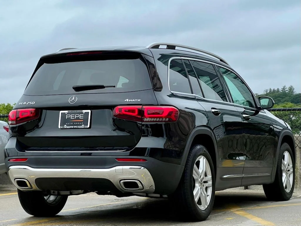 Certified Used 2023  Mercedes-Benz GLB 250 image 7