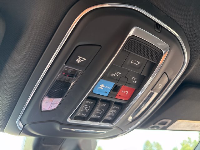 Used 2024 Midnight Sky Jeep 4xe image 24