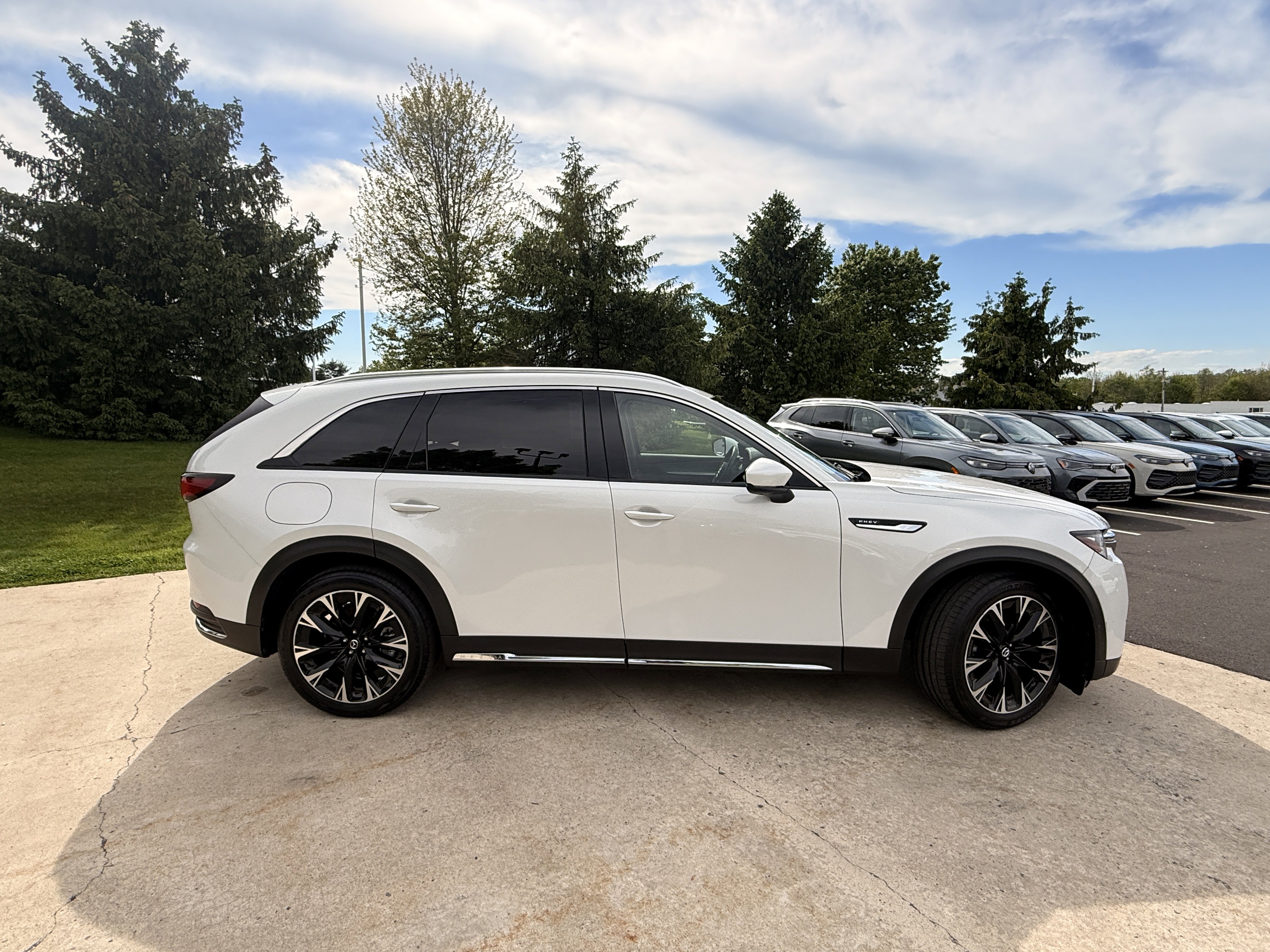 Used 2024 Rhodium White Premium Mazda Premium image 21