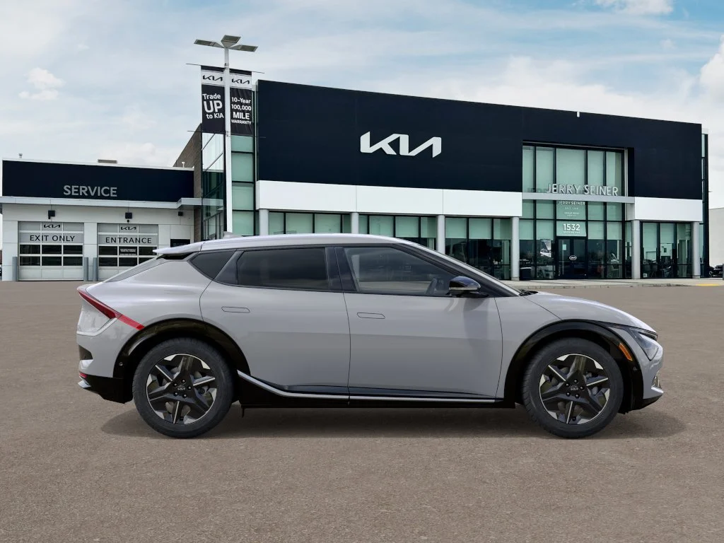New 2026 Gray Kia Wind image 7