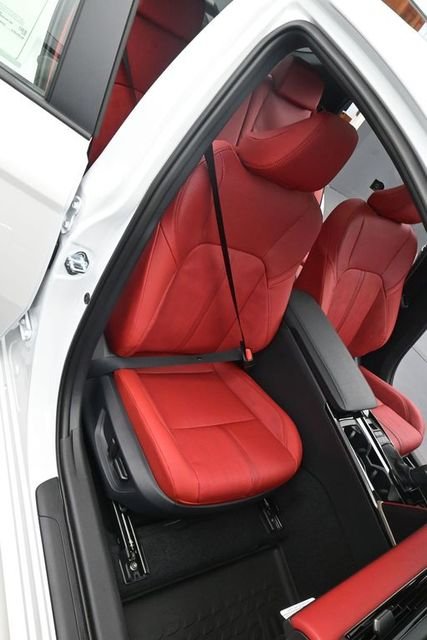 New 2026 Wind Chill Pearl Toyota XSE image 16