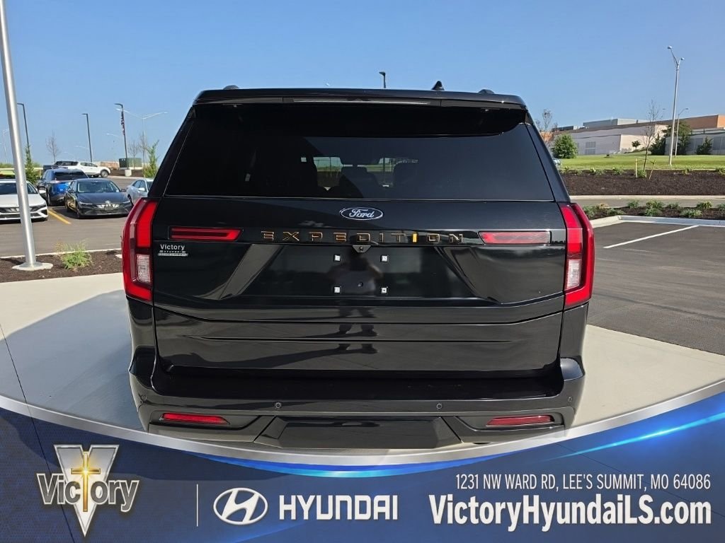 Used 2025  Ford Tremor image 4