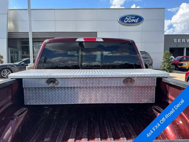 Used 2015 Red Ford King Ranch image 20