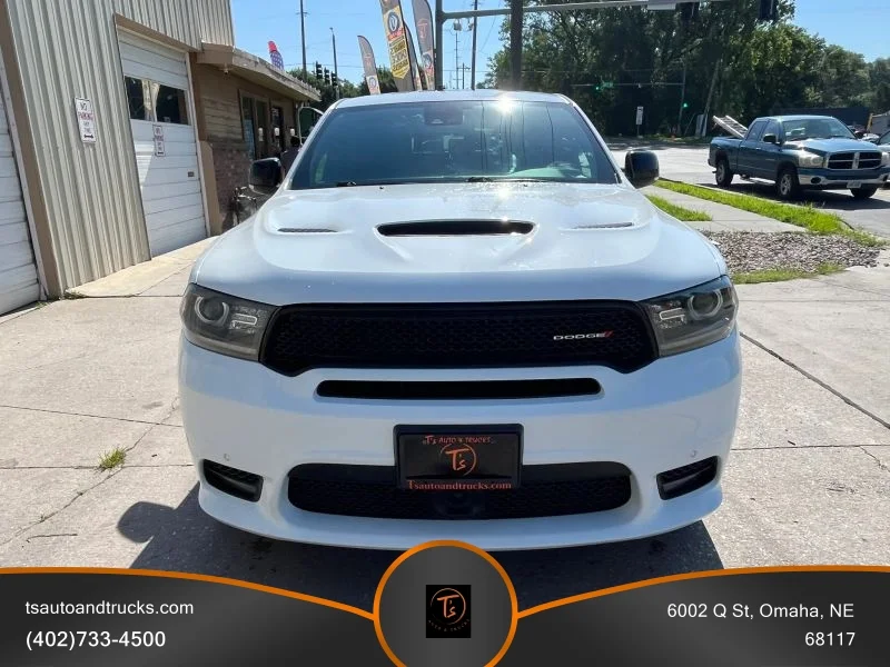 Used 2019 White Dodge R/T Sport Utility 4D image 4