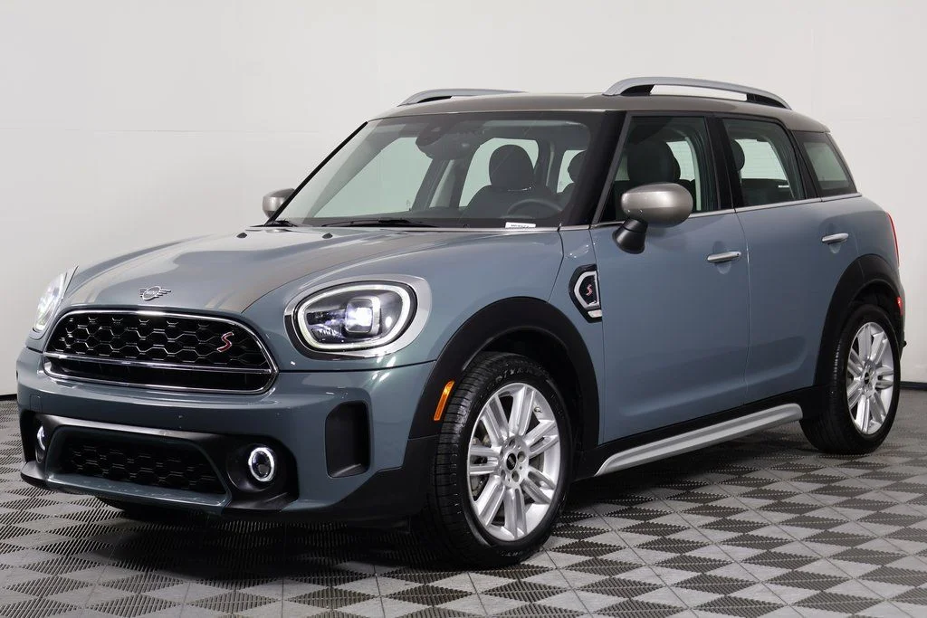 2024 MINI Countryman Cooper S's photo