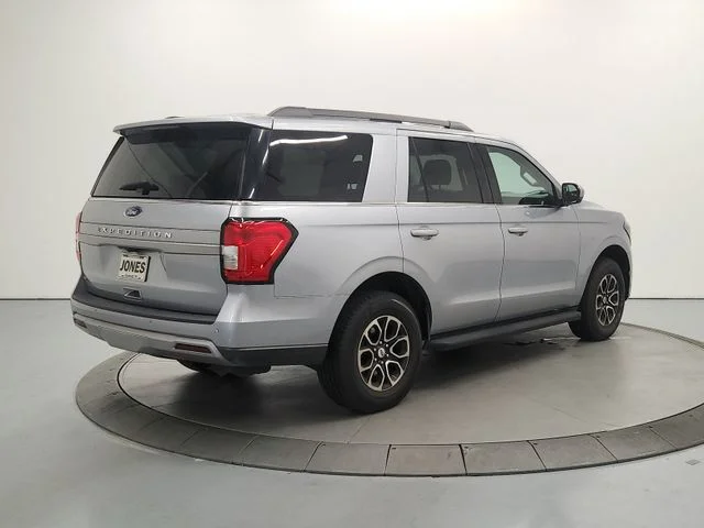 Used 2024 Silver Ford XLT image 8