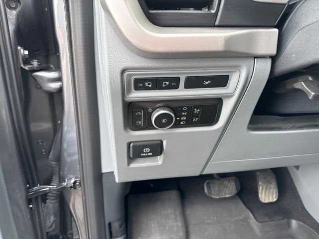 Used 2023 Gray Ford XLT image 19