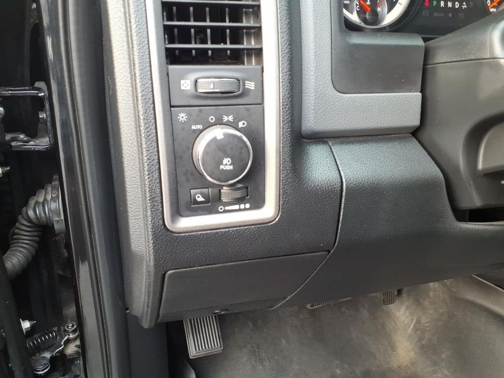 Certified Used 2016 Black Ram Express image 9