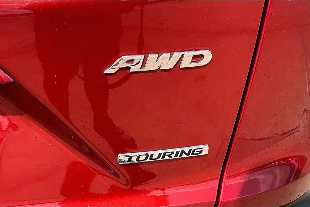 Used 2018 Red Honda Touring image 32