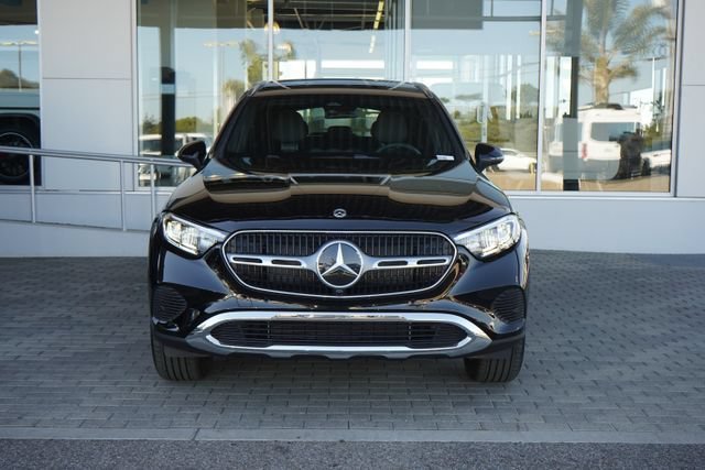 New 2026 Black Mercedes-Benz GLC 300 image 31