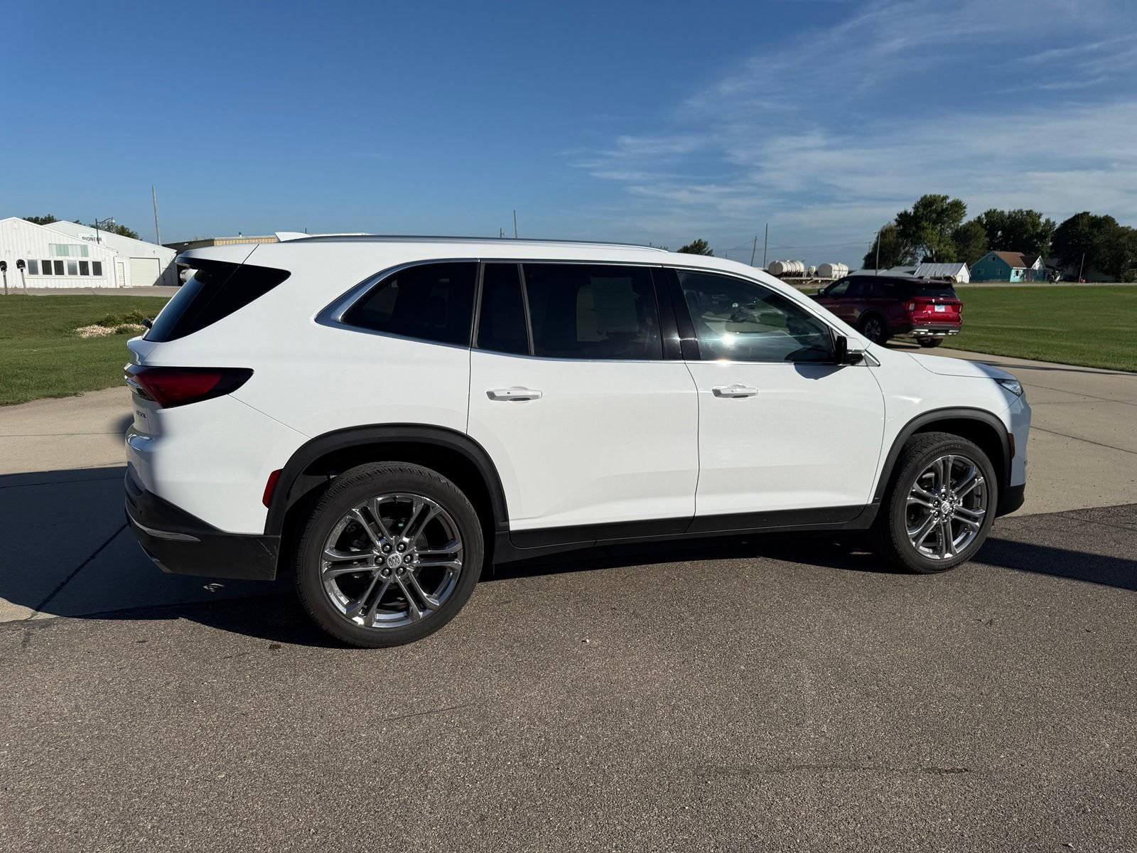 Used 2026 Summit White Buick Preferred image 8