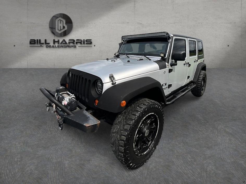 Used 2007 Silver Jeep Unlimited X image 1
