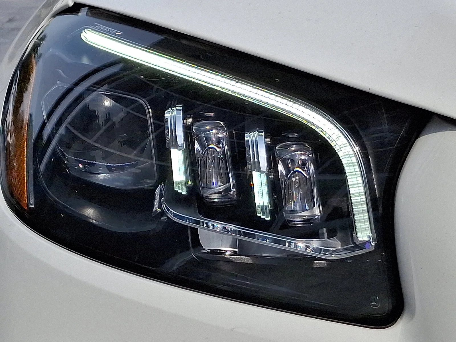 Certified Used 2026 Polar White   149 Mercedes-Benz GLS 450 image 9