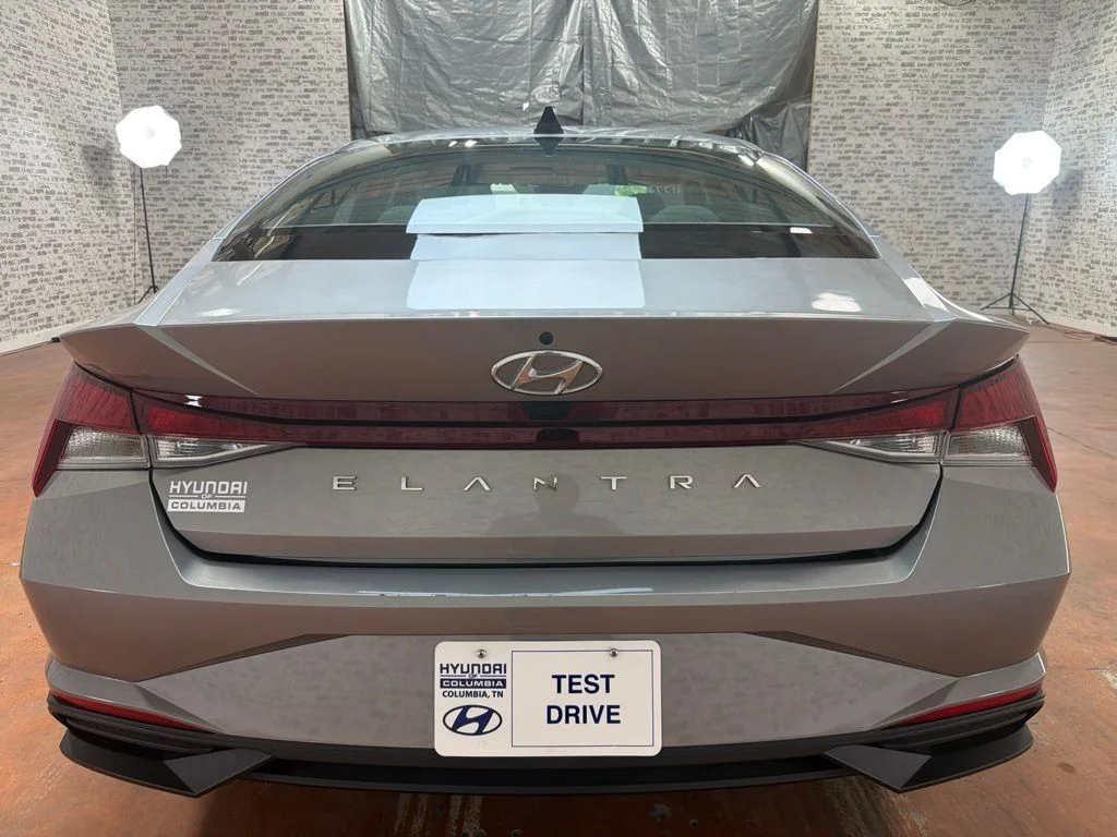 Used 2023 Fluid Metal Hyundai SEL image 6