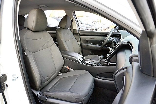 Used 2024 White Hyundai SE image 12