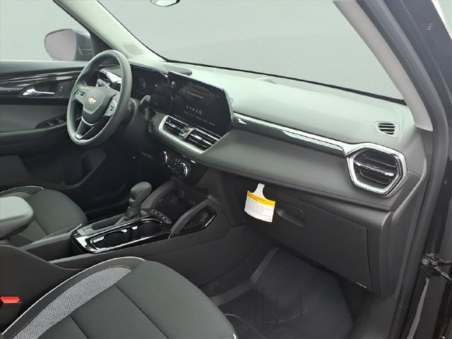 New 2026 Mosaic Black Metallic Chevrolet LT image 21