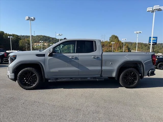 Used 2024  GMC ELEVATION image 2