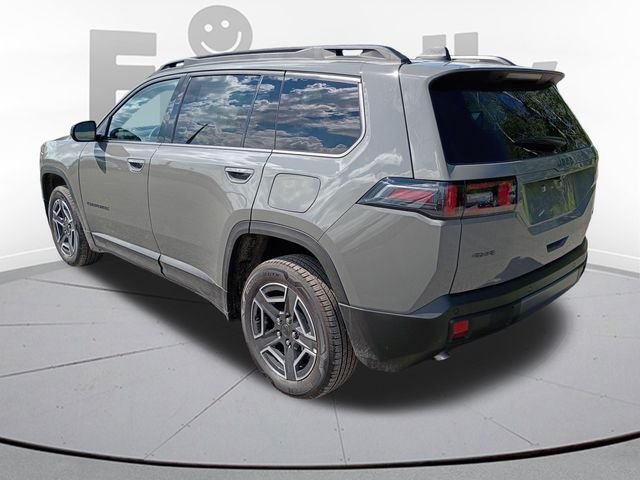 New 2026 Sting-Gray Clear-Coat Exterior Paint Jeep Laredo image 7