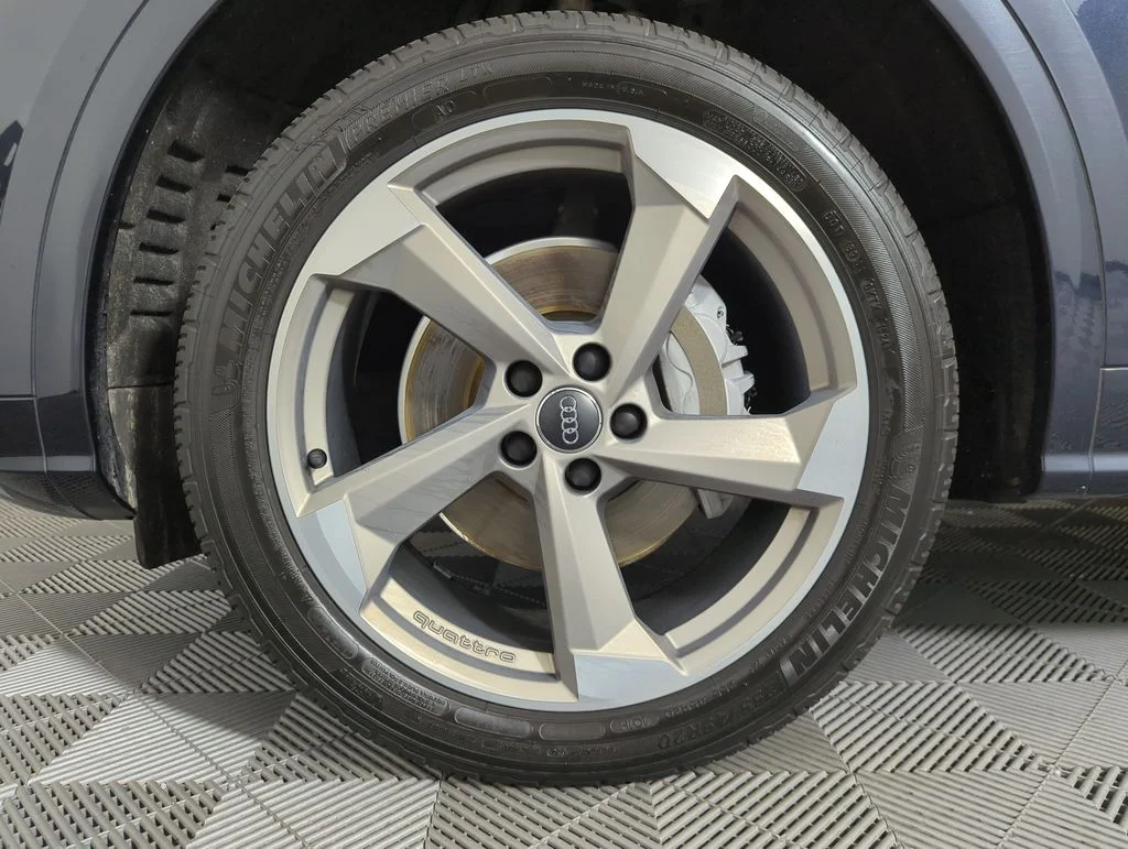Used 2020 Moonlight Blue Audi Premium Plus image 21