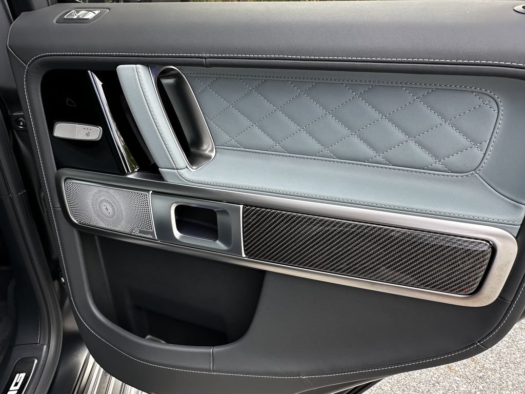 New 2027 MANUFAKTUR Night Black Magno Mercedes-Benz AMG® G 63 image 57